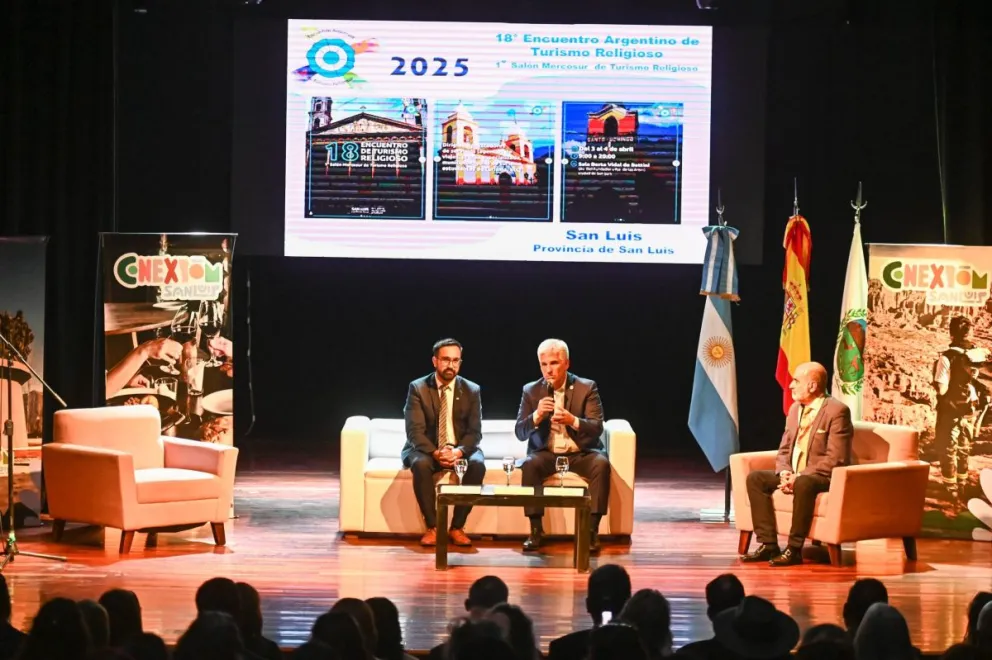 El encuentro, que tuvo su primera edición en 2012 con apoyo del Gobierno de San Luis y la Asociación Empresaria Gastronómica Hotelera de Villa de Merlo, se ha consolidado como una referencia en el sector. Alvarez Pinto y Poggi presidieron la apertura.