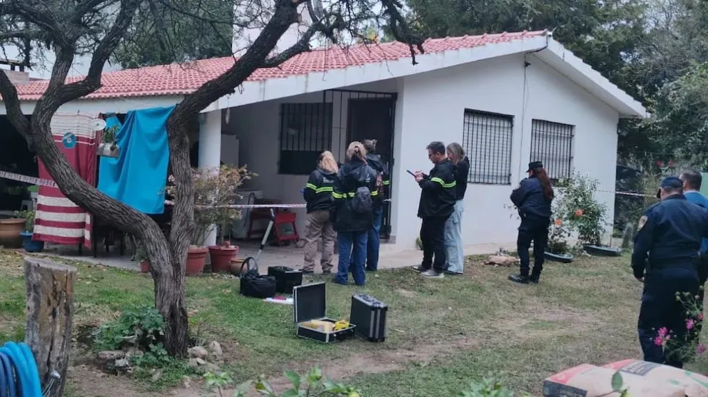 La localidad cordobesa de Los Reartes se encuentra conmocionada por un presunto femicidio