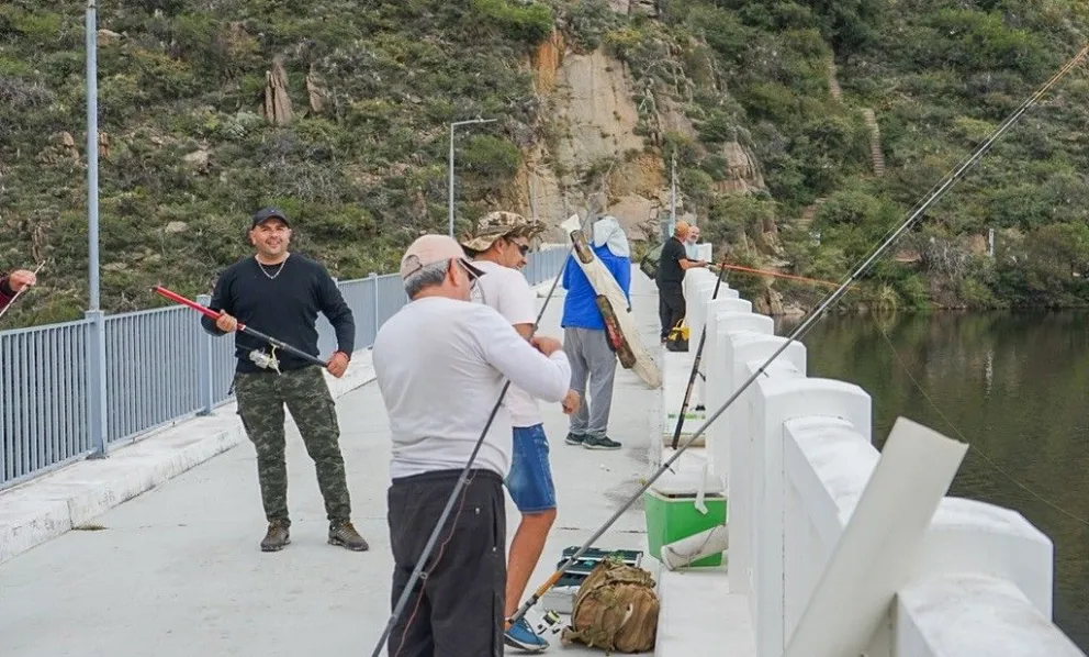 Quedó formalmente inaugurada la temporada de pesca deportiva en el dique local. (Foto: Municipalidad de Luján)