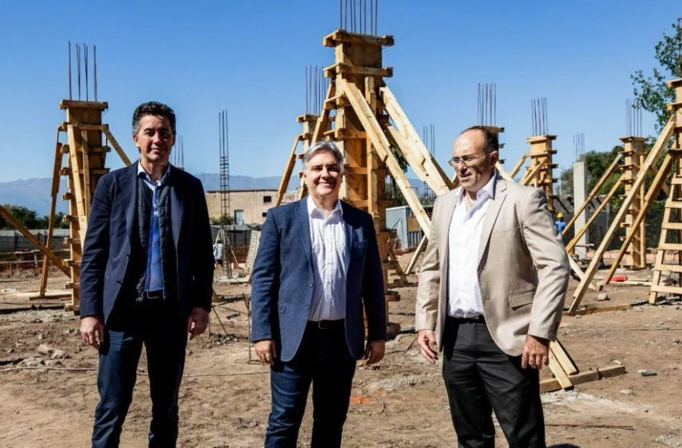 Inversión educativa en Villa Dolores: Llaryora impulsa una universidad inclusiva
