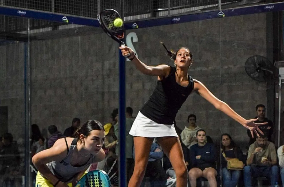 En lo más alto. Zoe Benítez y Victoria Vílchez, protagonistas en el segundo selectivo de menores en Santa Fe.  
