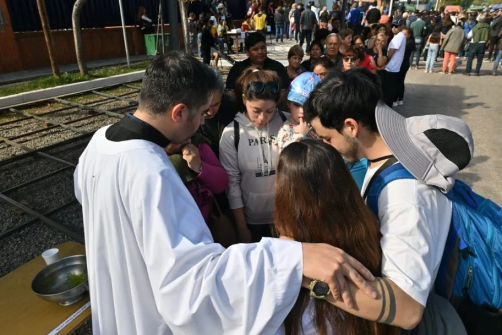 Las celebraciones continuarán este viernes, con misas dedicadas a los peregrinos, y culminarán el sábado 3 de mayo con la Misa Central a las 15.