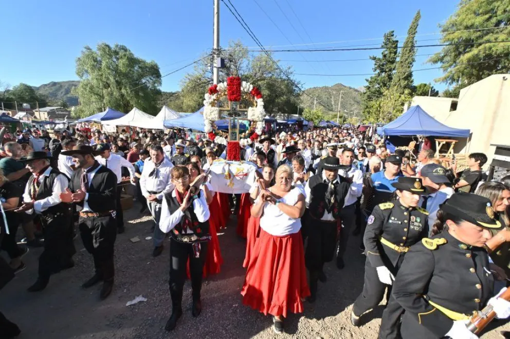 Villa de la Quebrada y su festividad religiosa que reúne a miles de personas cada año.