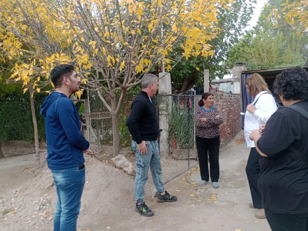 “Las necesidades de la gente no se han detenido”, indicó Walter Pollo durante sus recorridas por el departamento Junín.