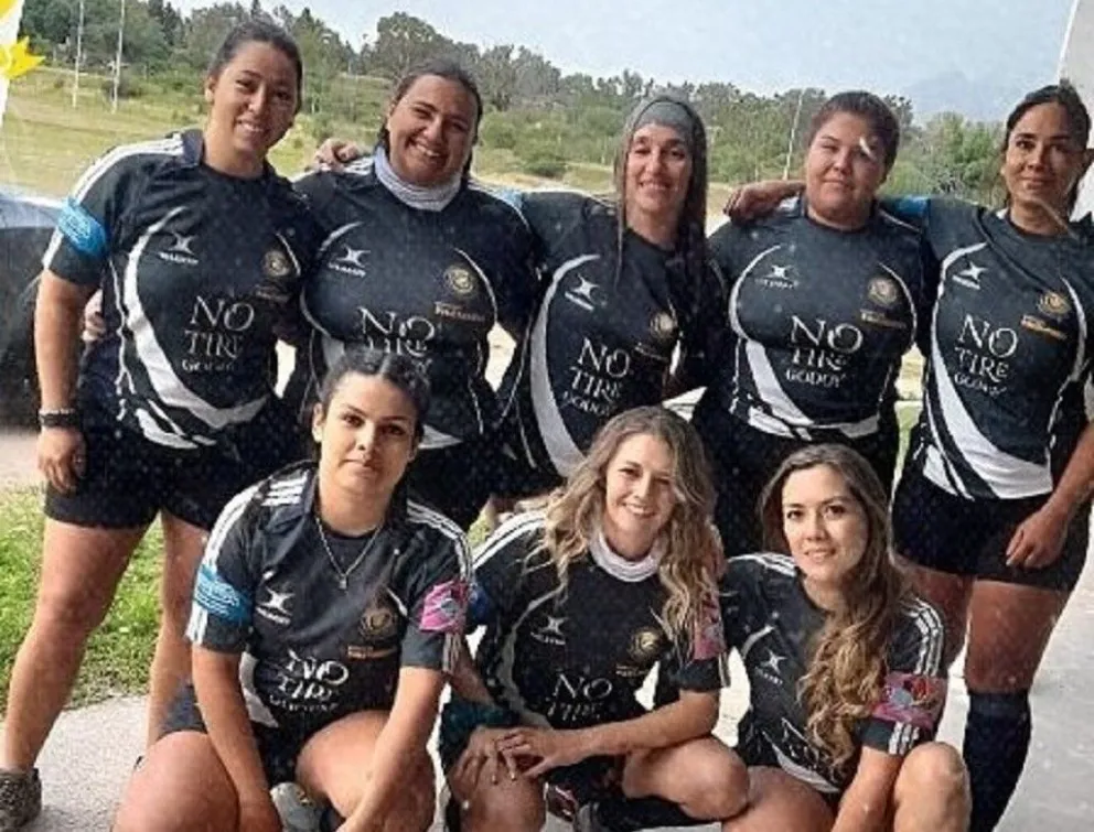 Cautivas. El equipo femenino de rugby de Merlo, que después de más de cinco años de ausencia volverá a representar a la localidad en una competencia. 