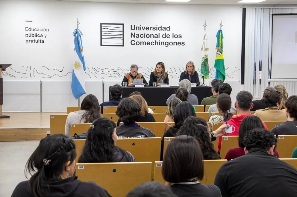 Dio inicio al Taller Interdisciplinario Proyectual de Arquitectura y Urbanismo (TIPAU 2025) en al UNLC. 