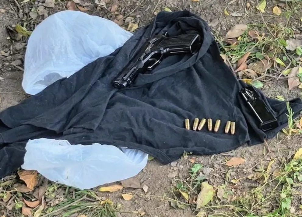 La Policía encontró y secuestró un arma de fuego que había sido robada en la provincia de Córdoba. (Foto: Policía de San Luis)