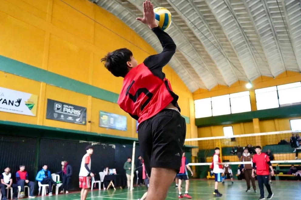 Empezaron los Juegos Intercolegiales en la provincia. 