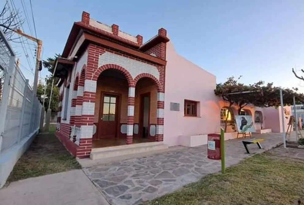 Quines celebra el 2° aniversario de su casa cultural con talleres, feria y espectáculos
