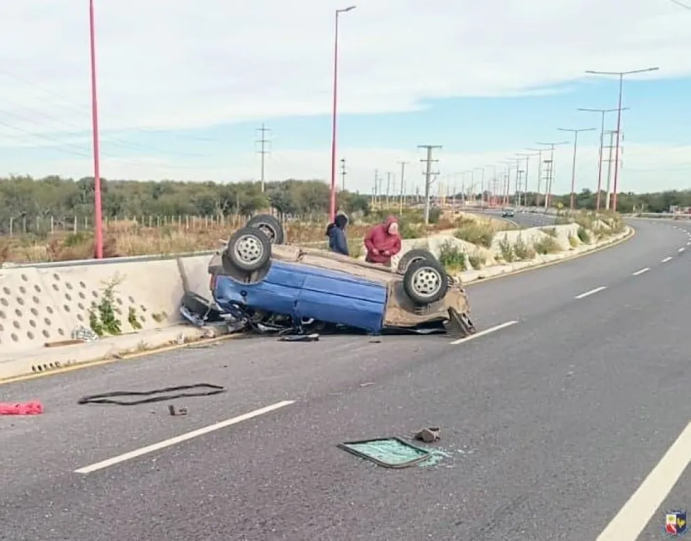 San Luis: dos personas resultaron heridas tras el vuelco de un auto en ...