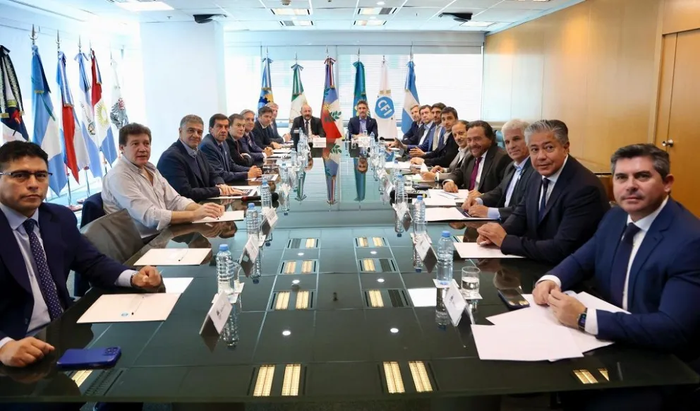 Gobernadores de 23 jurisdicciones se reunieron en el CFI. 