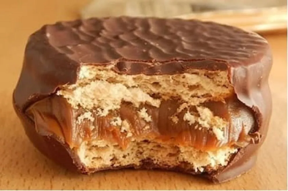 Cuál es la receta del alfajor La Olla de Cobre, elegido por Taste Atlas como el mejor del mundo (Instagram/@laolladecobreoficial)

