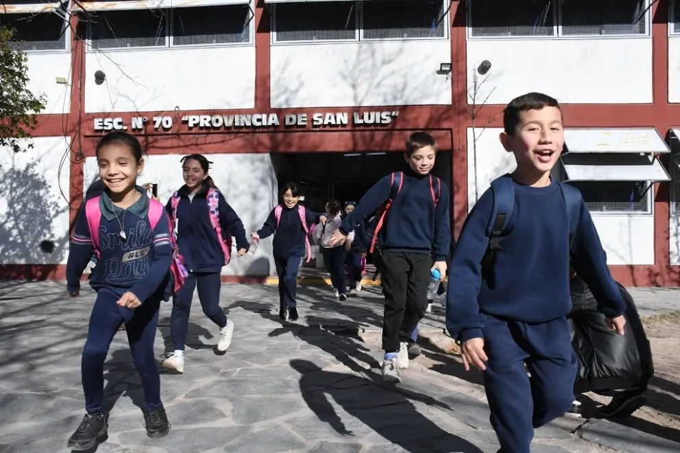 El ministerio de Educación dio a conocer la fecha de finalización del ciclo lectivo 2025 y las fechas de exámenes para los distintos niveles.