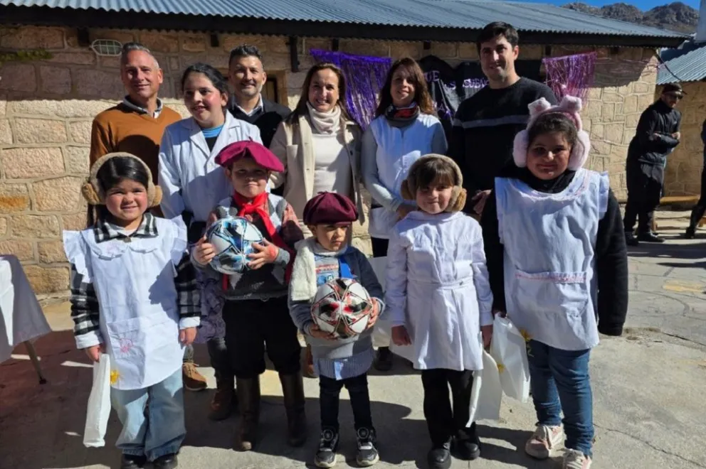Educación en contextos rurales: cierre del ciclo lectivo 2024-2025 en escuelas de alta montaña de Córdoba. (Foto: Prensa Gobierno de Córdoba)