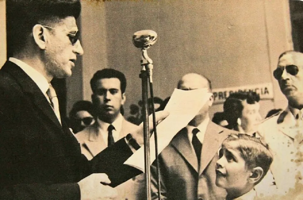 A más de medio siglo de su muerte, el legado de Antonio Esteban Agüero sigue vigente, habitando en las palabras, paisajes y costumbres que inmortalizó con sus letras.