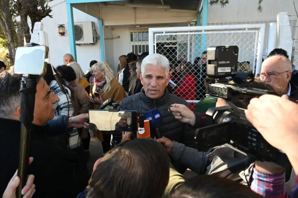 “La queremos impulsar en 2026, que es un año no electoral, con un máximo consenso social y de las fuerzas políticas", dijo Poggi en Villa Mercedes sobre la reforma constitucional en San Luis.