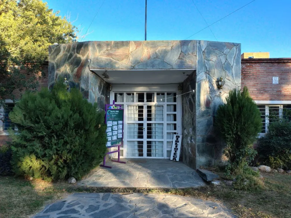 Biblioteca Popular Antonio Esteban Agüero de Villa de Merlo.