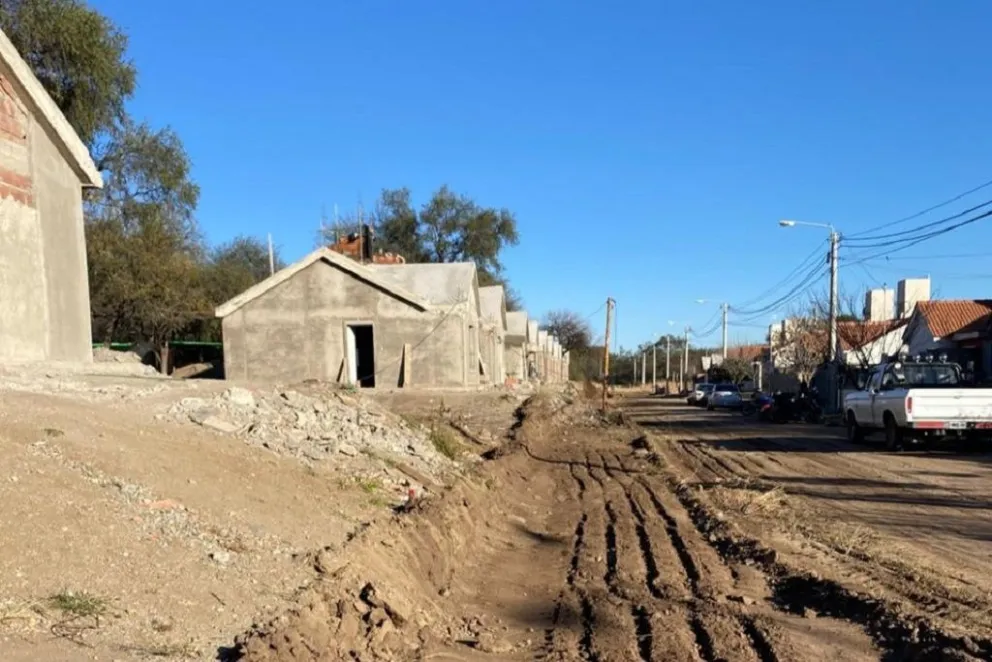 El gobierno de San Luis busca asegurar viviendas sociales a los inscriptos en los planes vigentes.