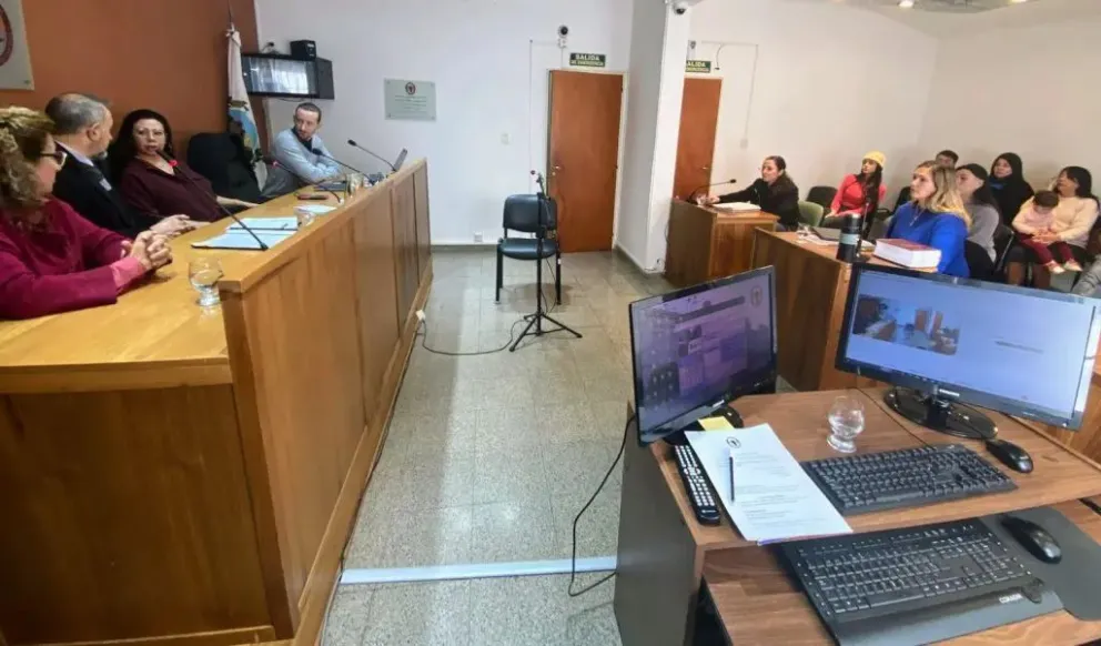 Acusado de abuso sexual no concurrió al juicio y ordenaron su detención inmediata.