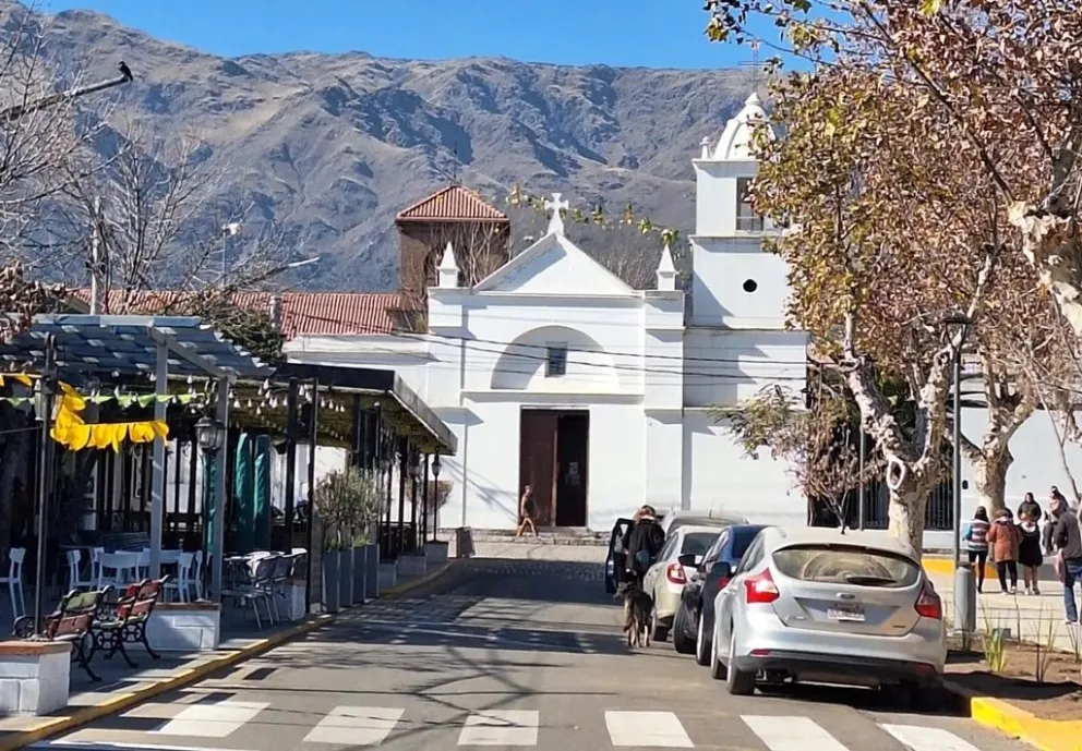 Tras unas vacaciones de invierno con escaso turismo, concejales reclaman a Nación por más feriados puentes, pero el oficialismo no quisó tratar el tema sobre tablas.