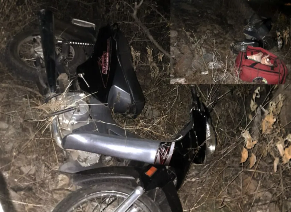 Despiste de una moto con dos menores. Foto BBVV Carpintería.