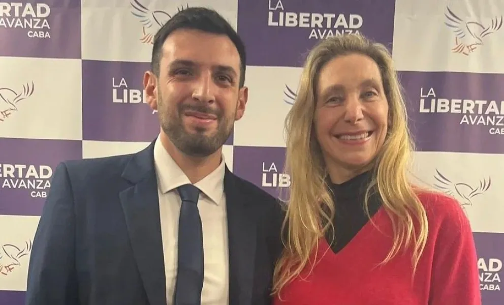 Matías D'Alesandro junto a Karina Milei.