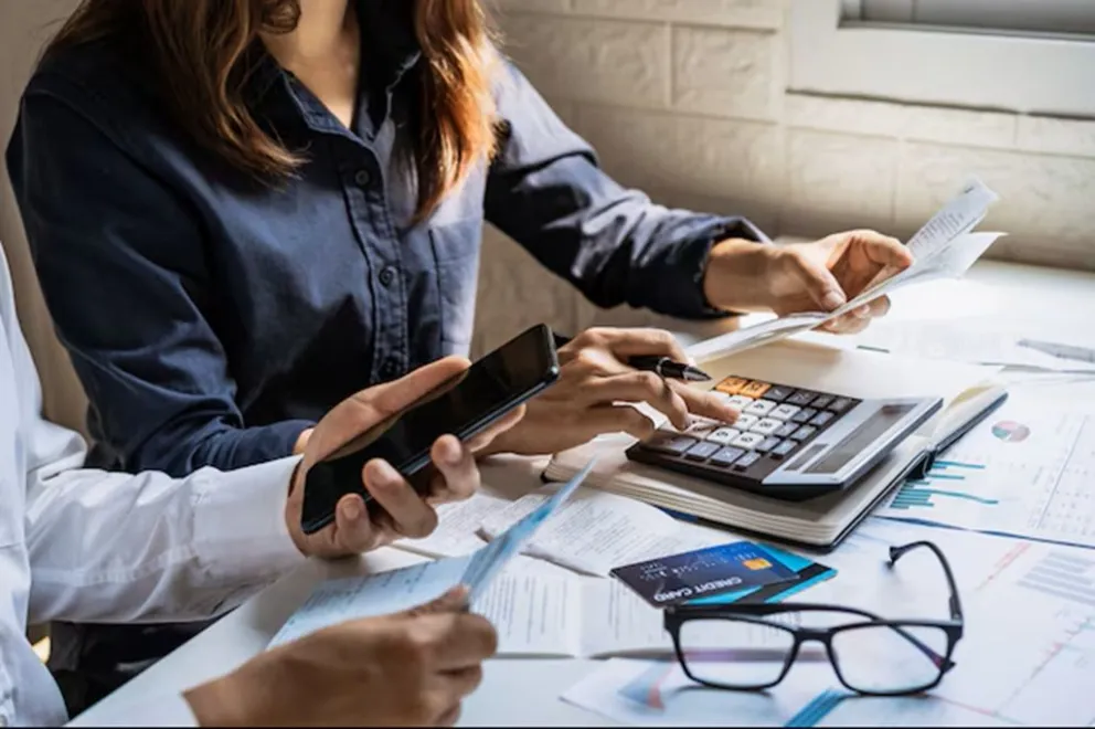 Encuesta nacional sobre el impacto de la crisis económica. Malestar creciente en tiempos de ajuste. El bolsillo como termómetro político.