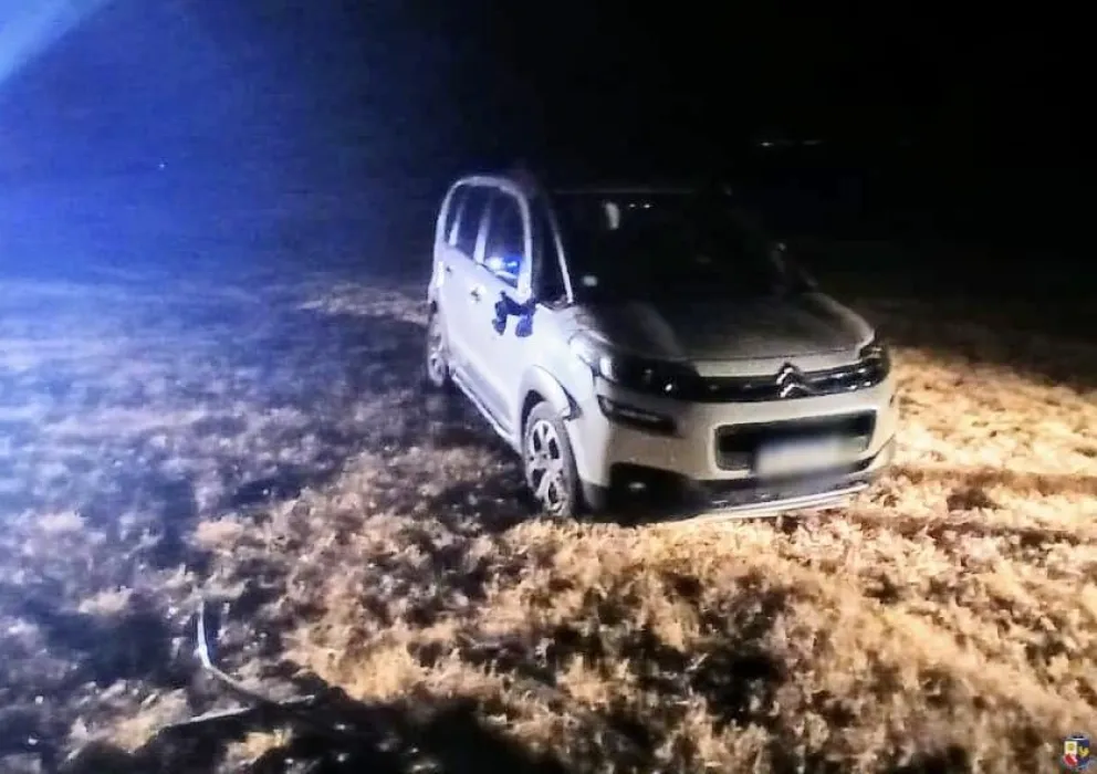 El vehículo siniestrado cerca de Tilisarao. Foto Pol.S.L.