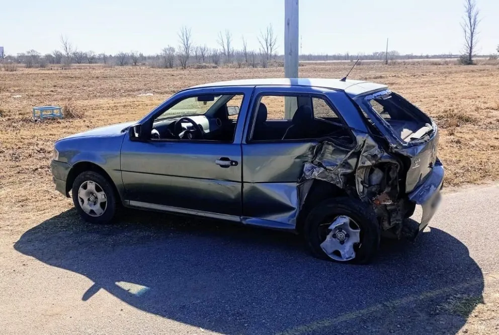 Triple choque en Tilisarao. Un auto y dos camiones colisionaron en la autopista 55. 