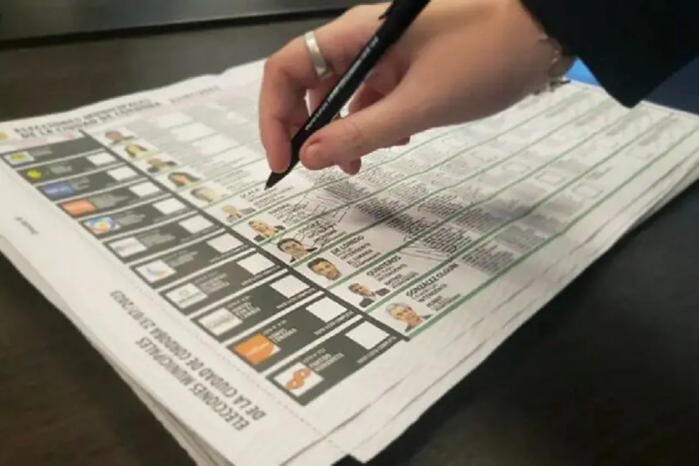 El octubre, debuta a nivel nacional el uso de la Boleta Unica de Papel.