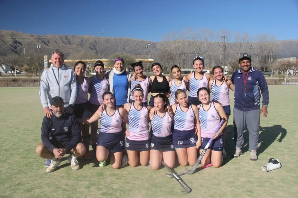 Alerces Hockey Club juega de local ante La Torre de San Luis.