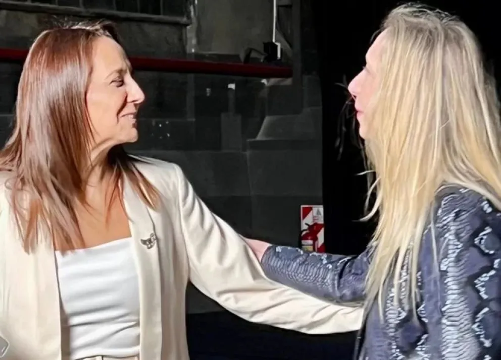 Becerra con Karina Miley.