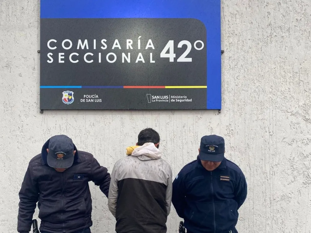 Dos demorados por usurpar una vivienda en Villa de Merlo. 