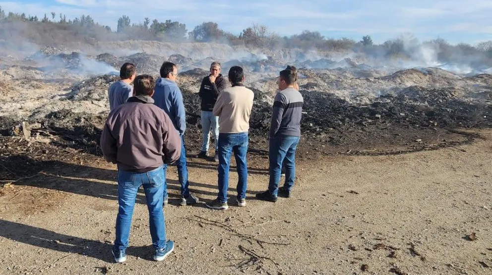 "Como comunidad vecinal, pedimos que se cumpla con la erradicación definitiva del chipeadero y que el terreno sea restaurado y reforestado con especies autóctonas", señala en un párrafo la carta de los vecinos de Piedra Blanca Abajo.