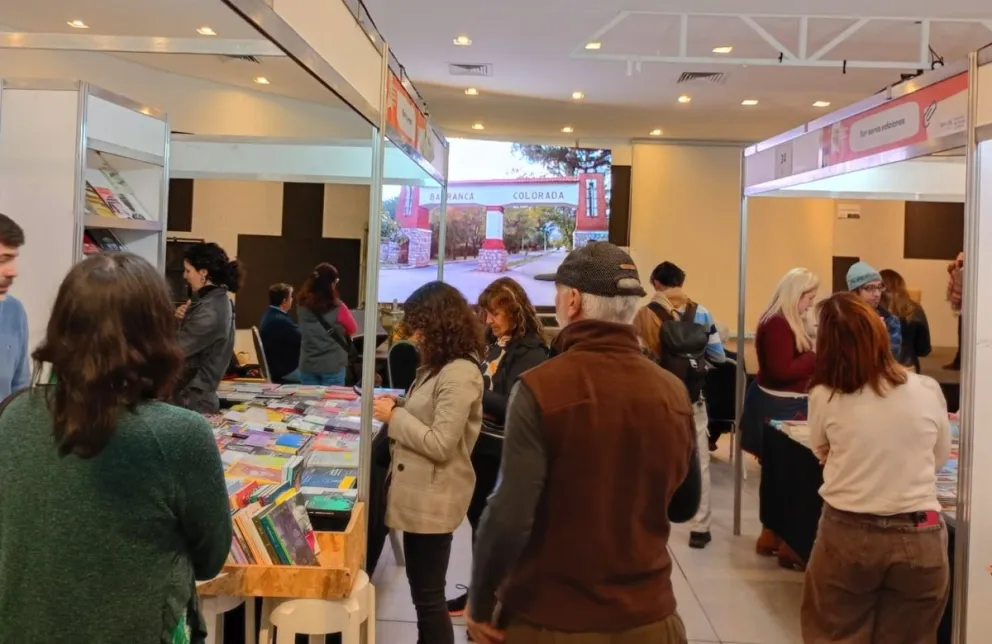 Fería del Libro Provincial en Merlo con muy buena concurrencia.