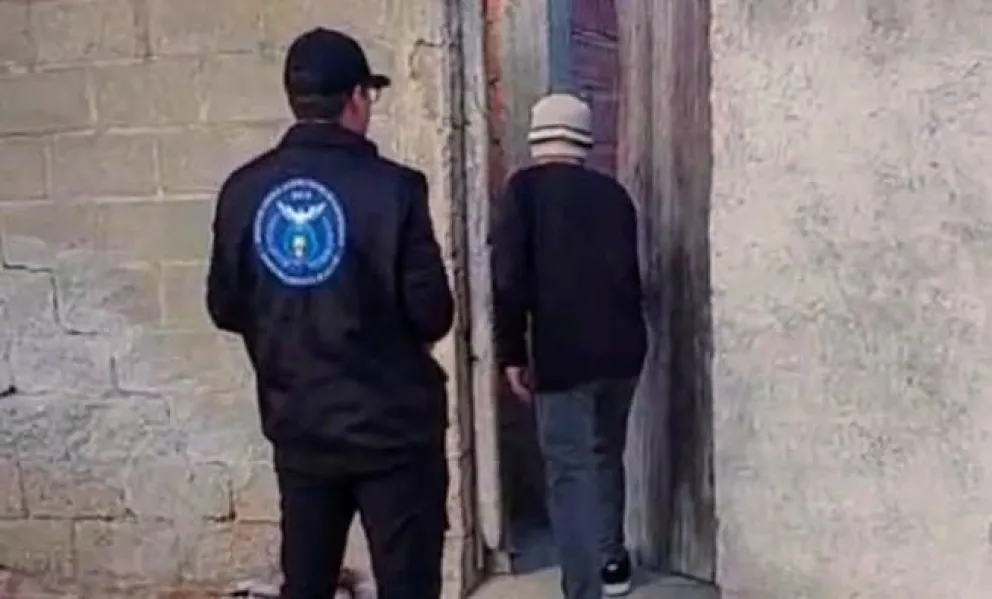 Incautaron drogas y dinero en Santa Rosa: prisión domiciliaria para el acusado.