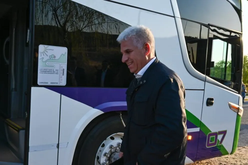 El gobernador de San Luis, Claudio Poggi, y una nueva gira institucional junto al gabinete.