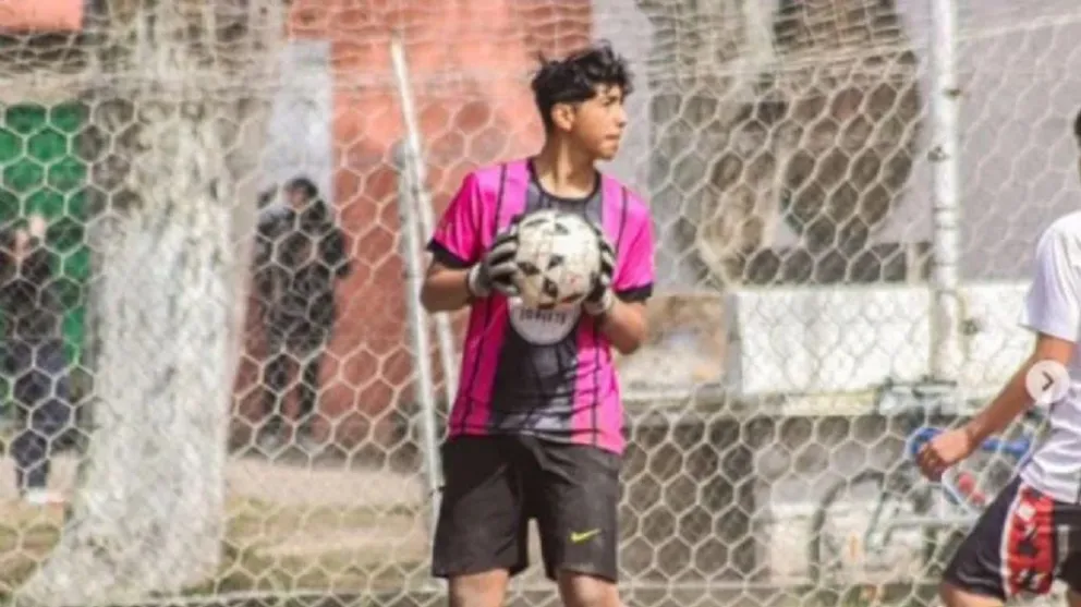 Lautaro Manieri, un adolescente de 15 años, que asistía a clases en una escuela pública de la ciudad de Córdoba, se descompensó durante los festejos de la Semana del Estudiante.  
