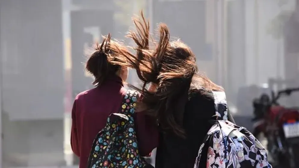 Las autoridades locales aconsejan estar atentos a las condiciones meteorológicas y tomar precauciones básicas.