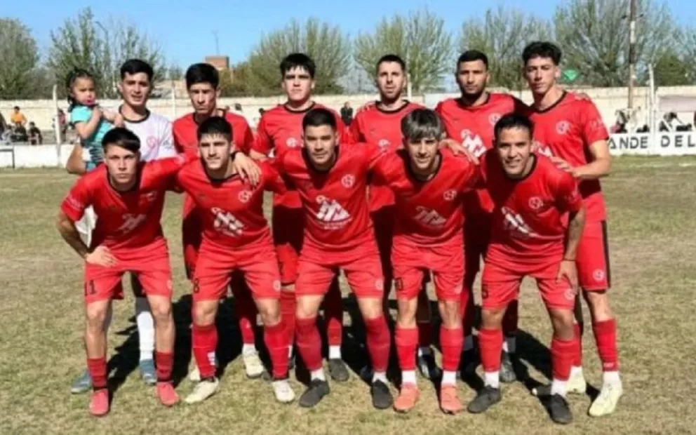 San Martín de la Villa de Merlo marca el rumbo en la Liga del Valle.  