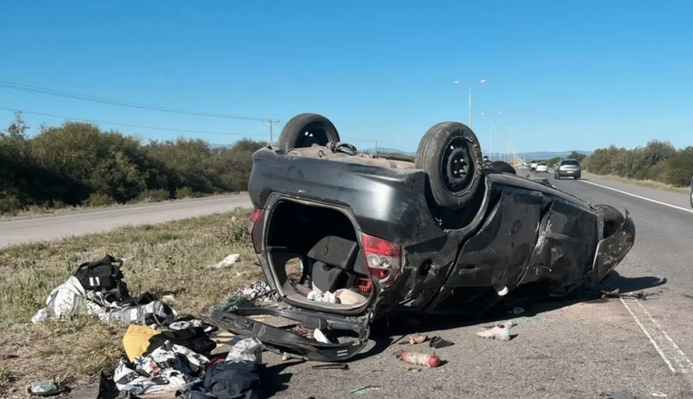 Dos personas fallecidas en San Luis en un trágico accidente. Foto Pol. de San Luis.