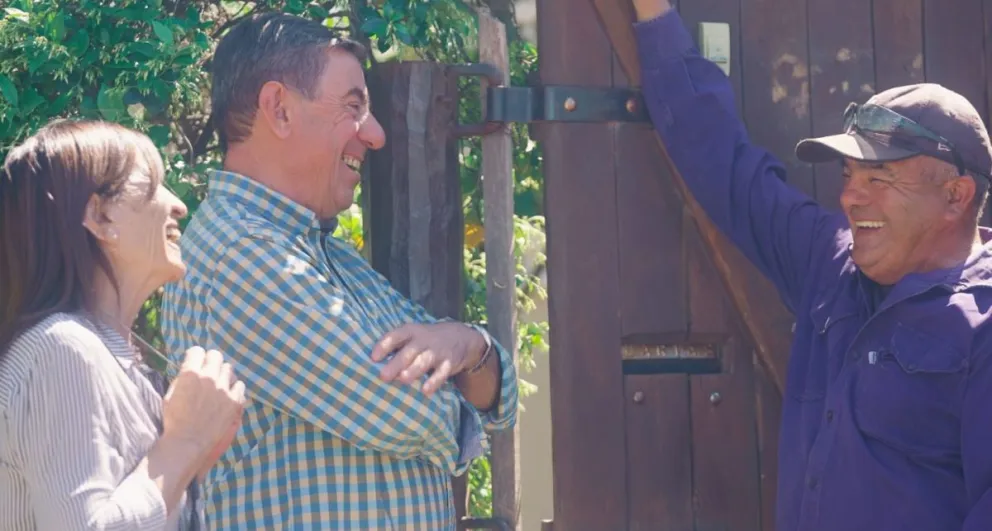 Gato Fernández, junto a Gloria Petrino en recorridas por San Luis. 