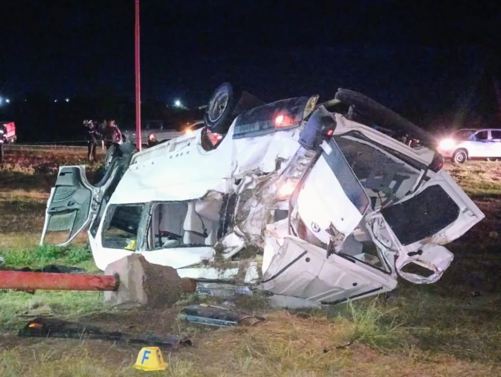 Un vehículo penitenciario volcó en San Luis. (Foto: Pol. de San Luis)
