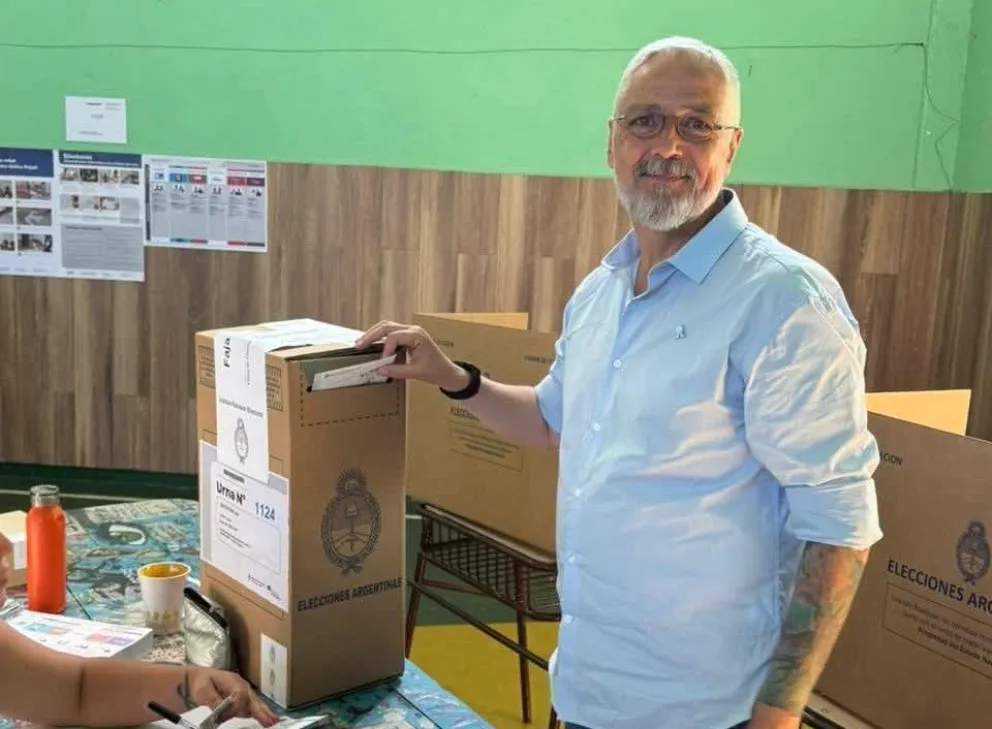 El exconcejal merlino, Carlos Almena, electo diputado Nacional el domingo pasado por La Libertad Avanza. 