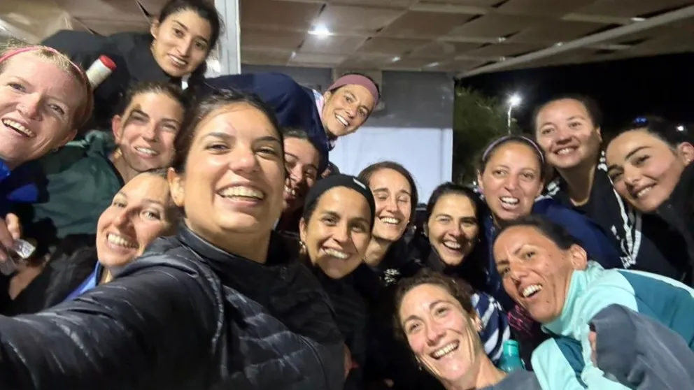 Alerces fue sede de un encuentro amistoso de “Mamis Hockey”. 
