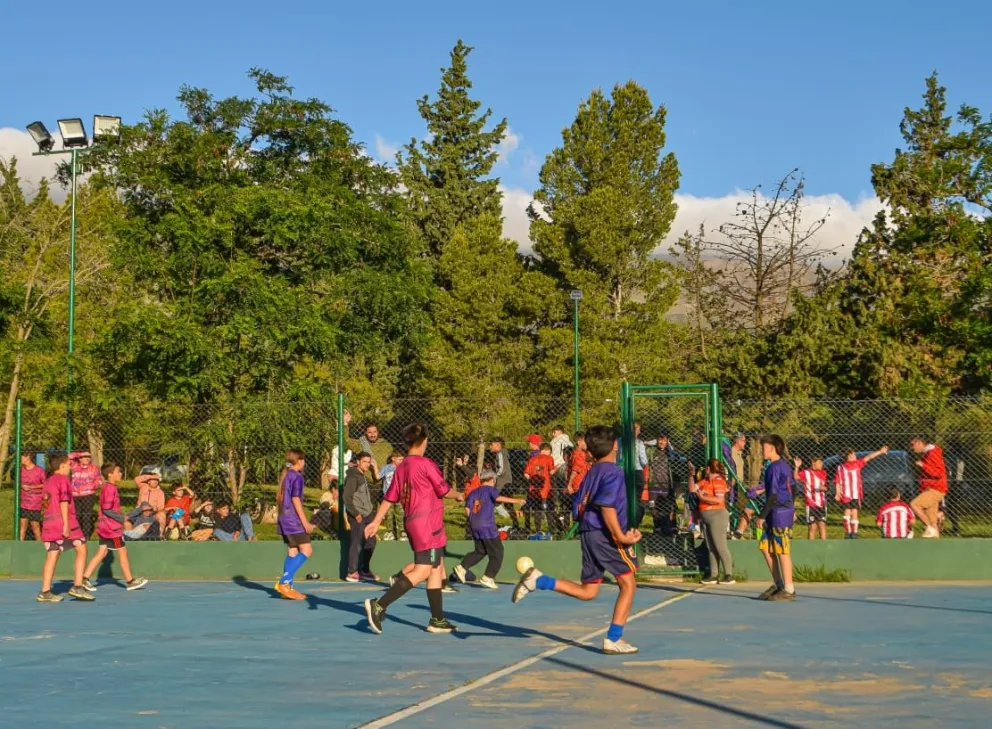 La Municipalidad de Villa de Merlo llevó a cabo el cierre de los Interbarriales y la Jornada Deportiva 2025.