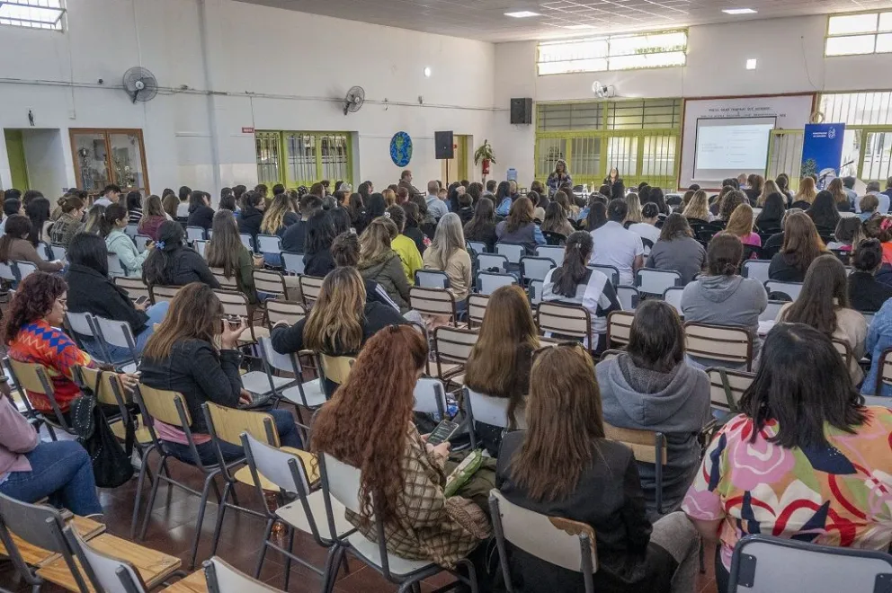 La disertación estuvo a cargo de Paula Alejandra Díaz y Jorgelina Pelagagge.