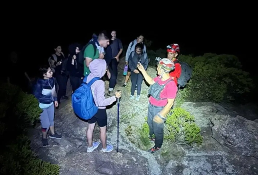 Rescataron 12 personas que se desorientaron al regresar de la "Casita de Cristal”.