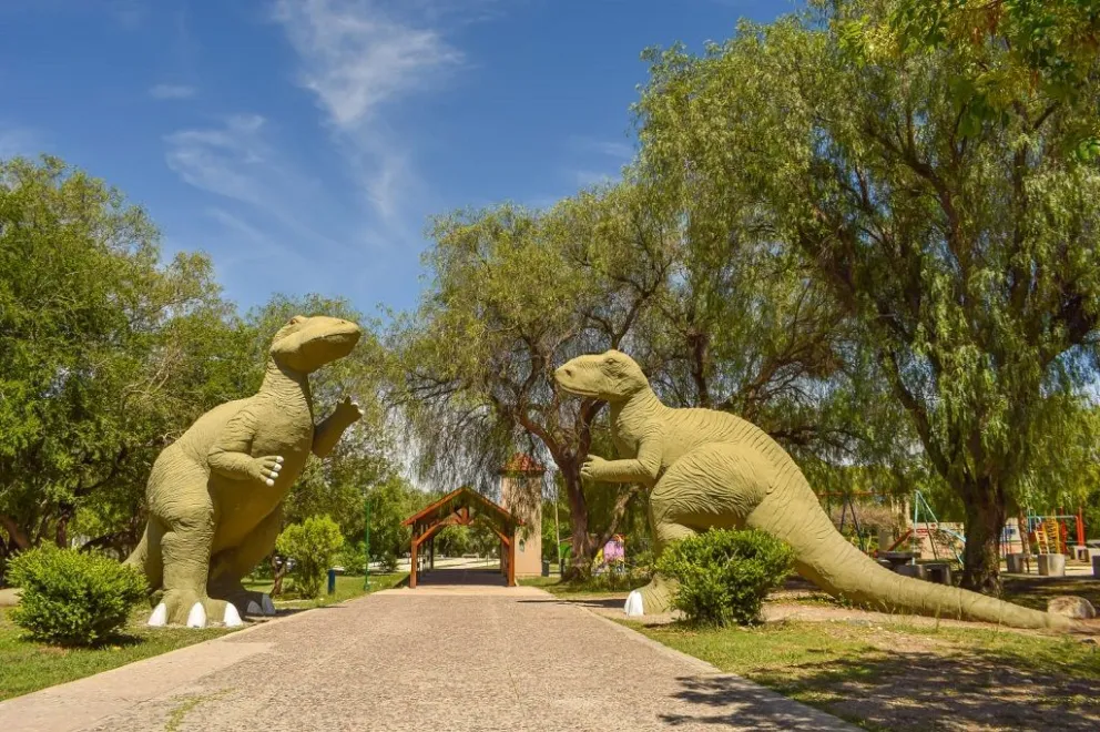 Convocan a emprendedores y artesanos a sumarse a la Feria del Parque Recreativo.