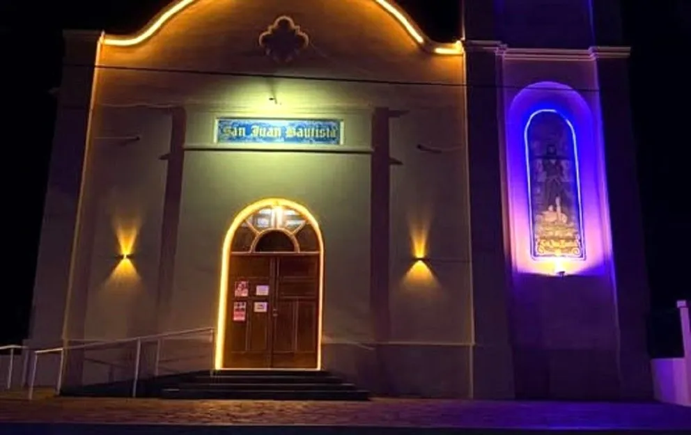 La iglesia de La Paz se renueva con iluminación LED.